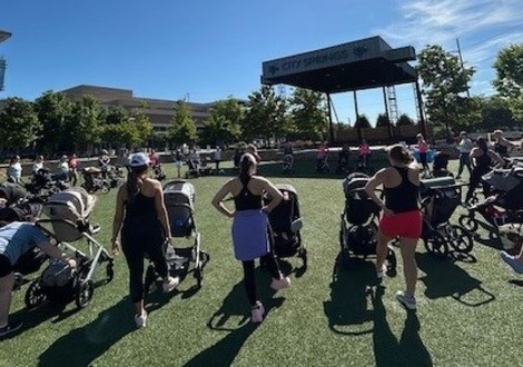 Fit4Mom - Moms with strollers